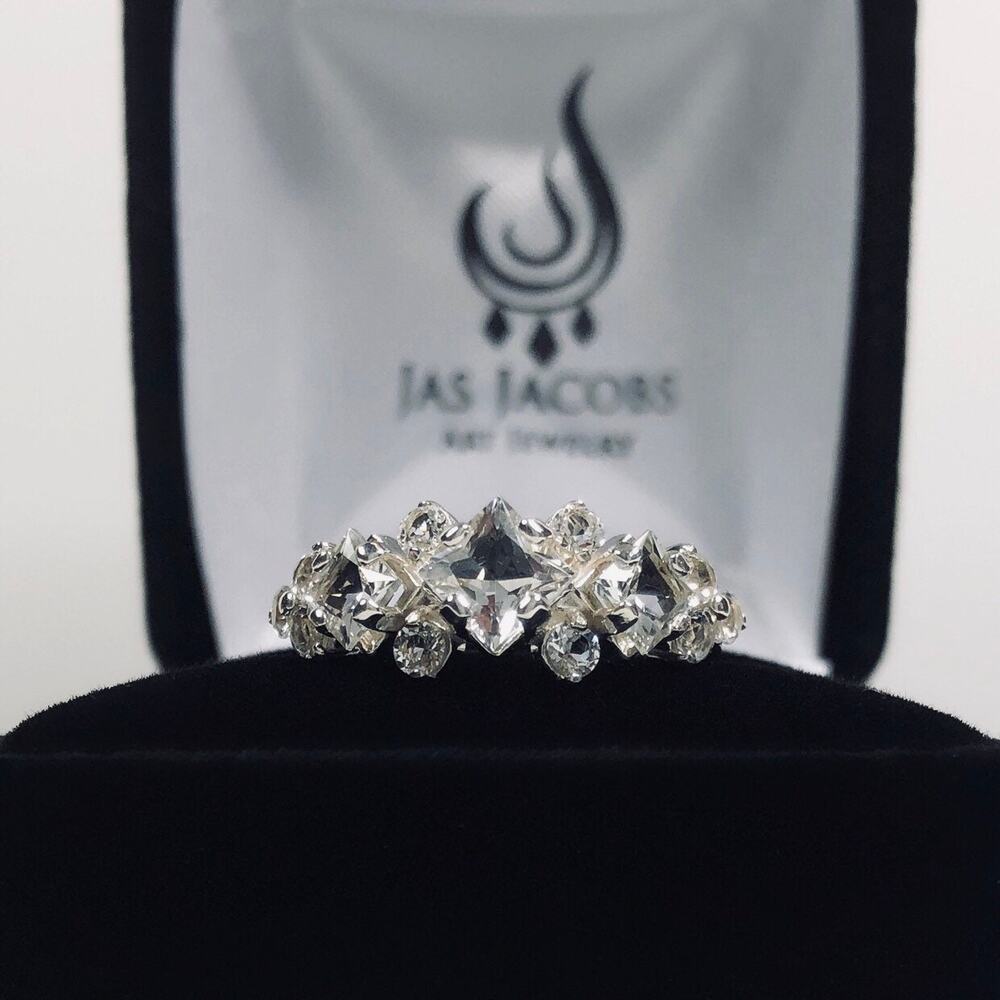 Gorgeous 3ctw Princess Cut White Topaz Ring Size 8